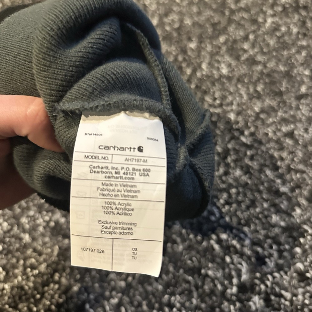 NWOT Carhartt Men's Beanie Hat Camo OS Gray Black Winter - Picture 3 of 3